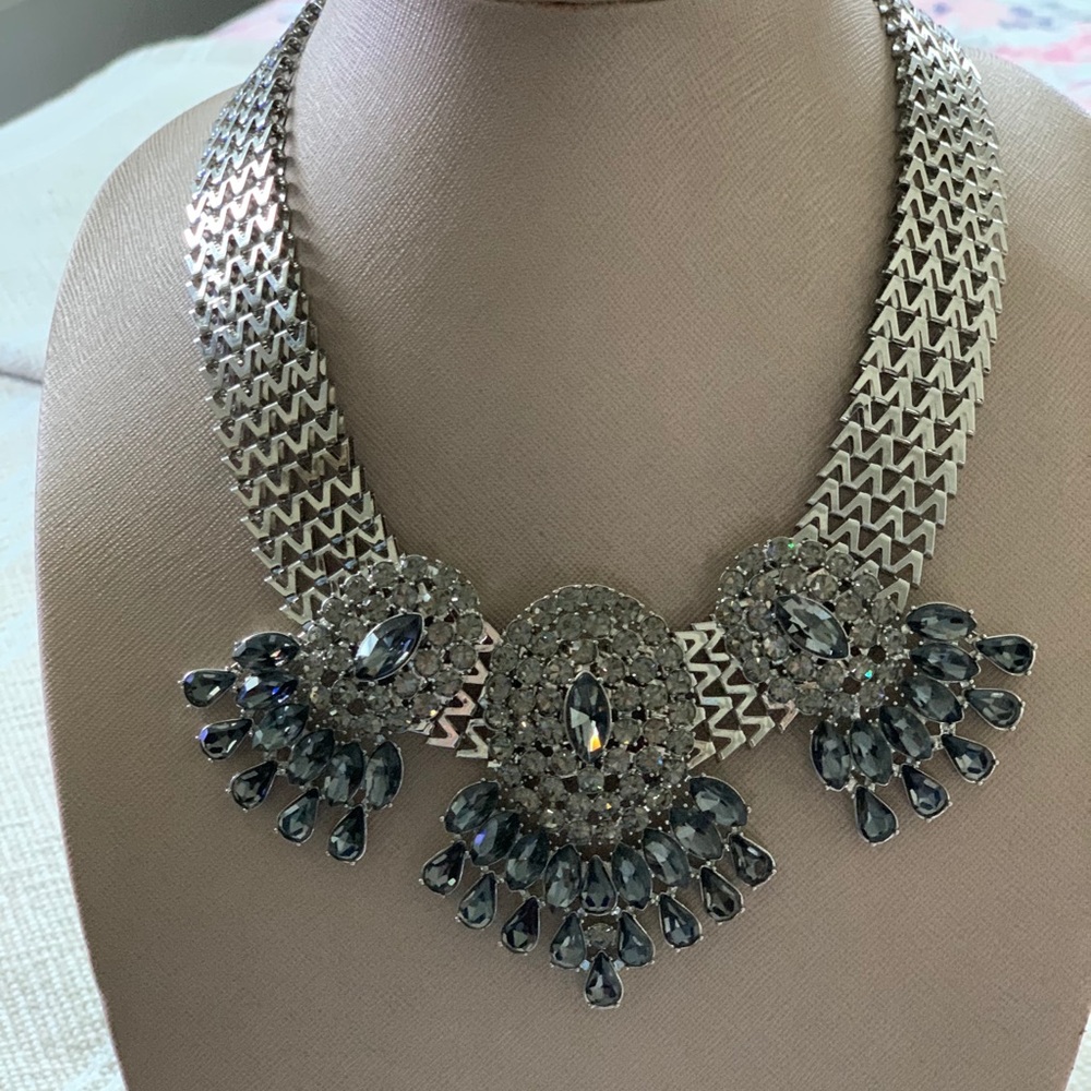 Necklace - Picture 4 of 9